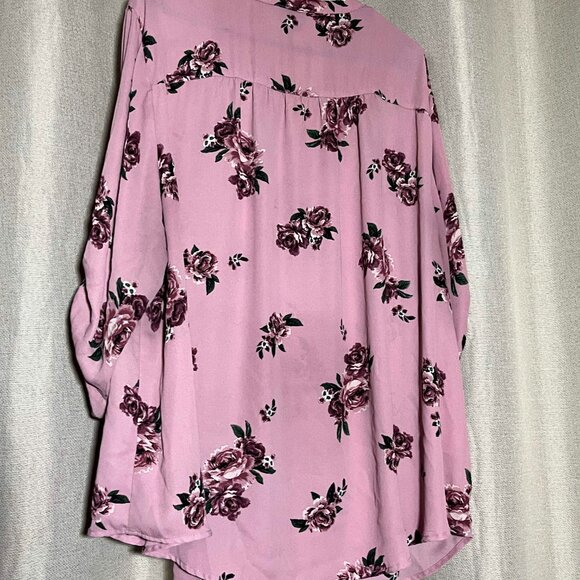 TORRID 3/4 SLEEVE BUTTON DOWN SIZE 4 - Picture 2 of 4